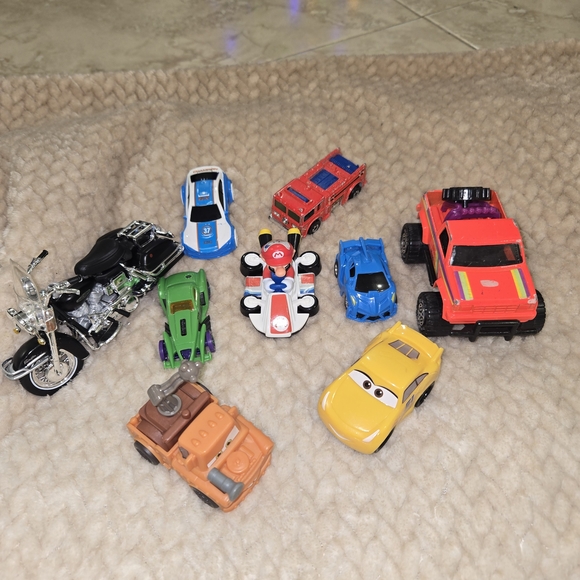 Assorted Kids Toy Set Includes Iron Man, Paw Patrol,Mario Brother And More - Picture 10 of 14